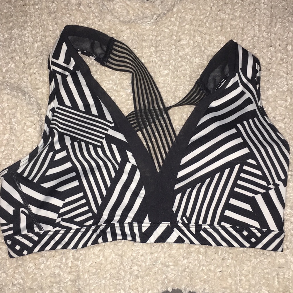 Sports bra